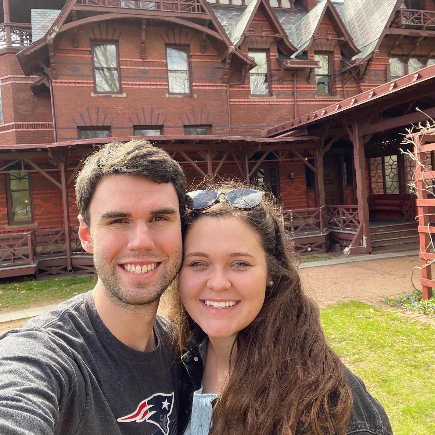 Cheesin at the Mark Twain house!