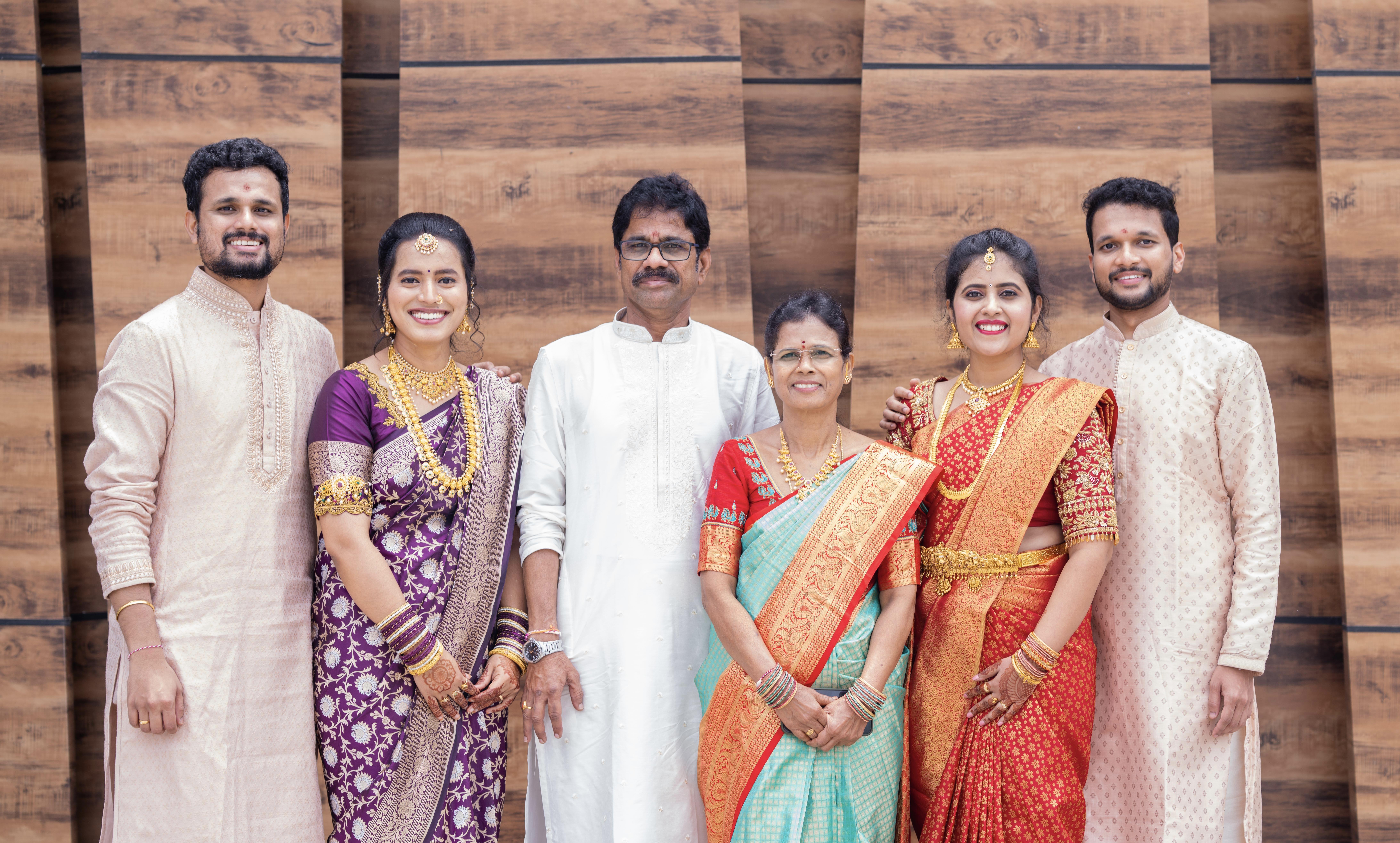 The Wedding Website of Dinesh K and Yashaswi K