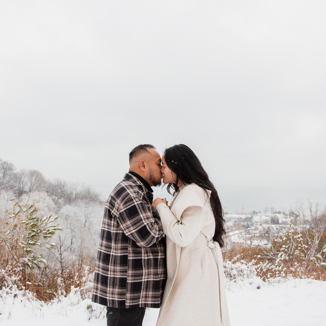 Doesn't this remind you of Carl and Ellie from the Disney movie "Up"?