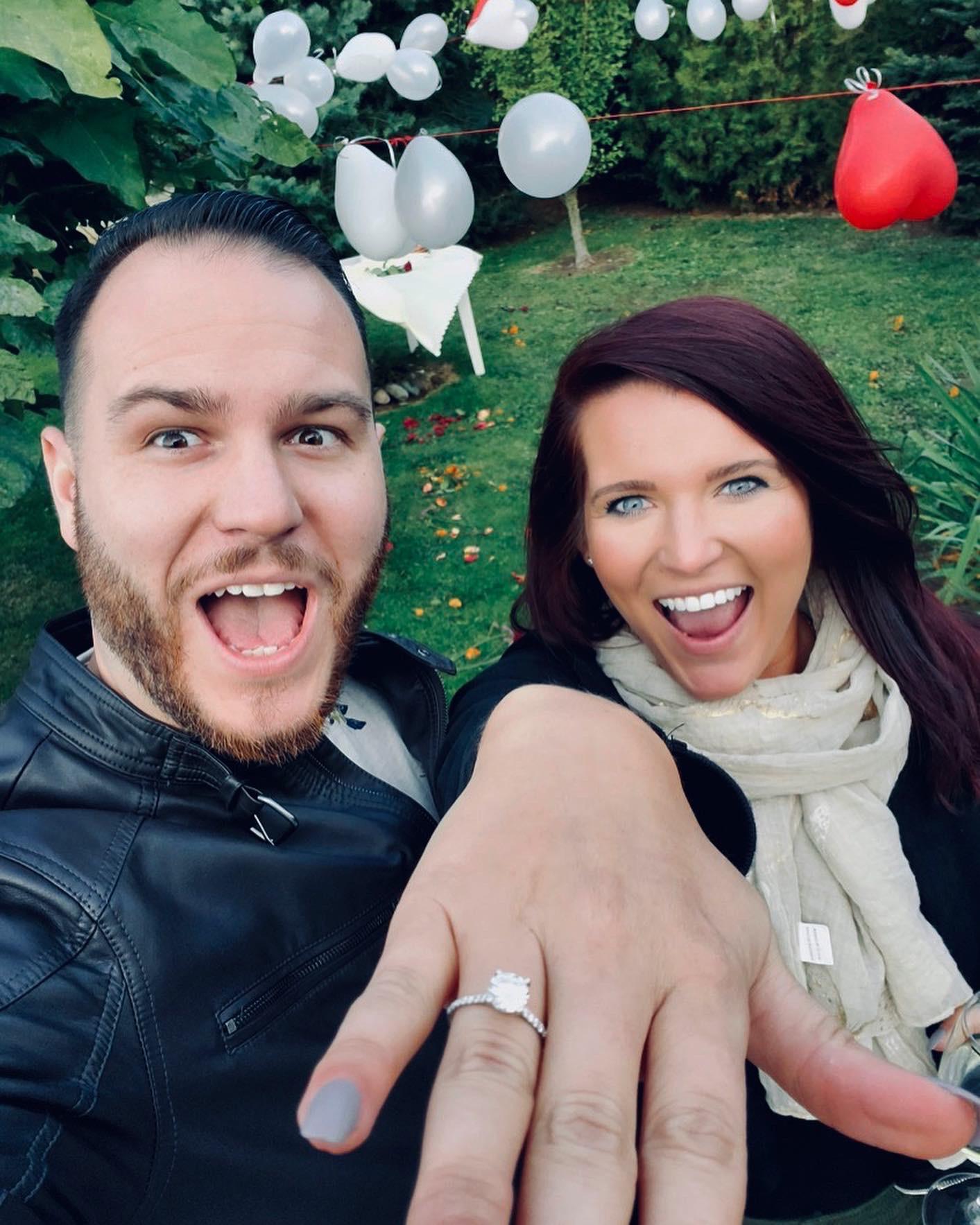 We are engaged!