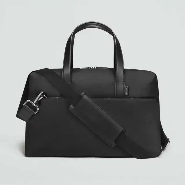 Away Travel: The Everywhere Bag in Black