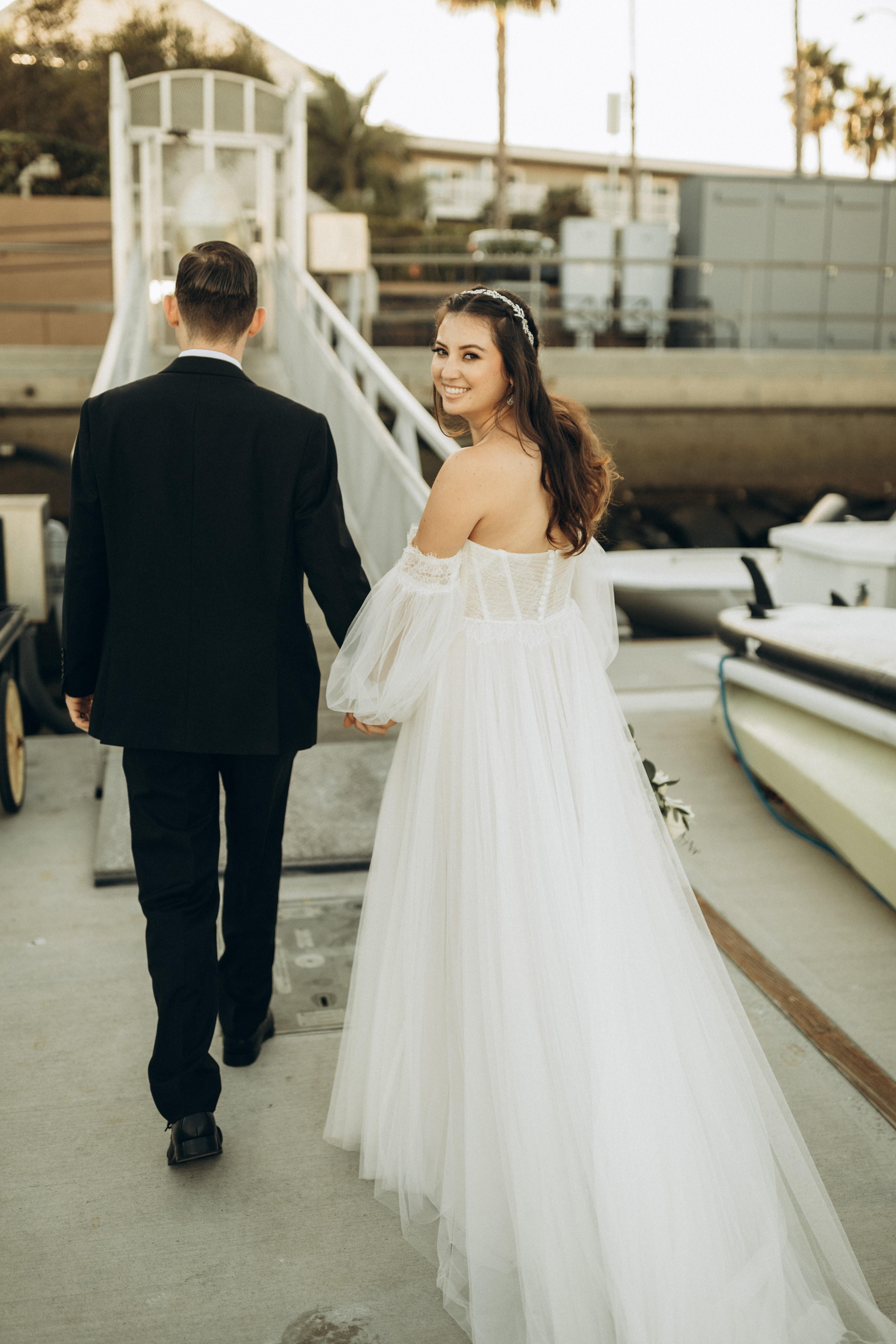 The Wedding Website of Lauren Liddle and Jason Knutson