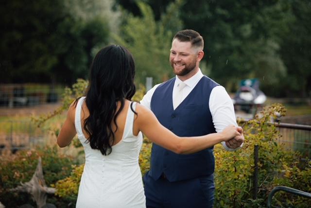 The Wedding Website of Taelour Marie Dufur and Kenney Jacob Bradley