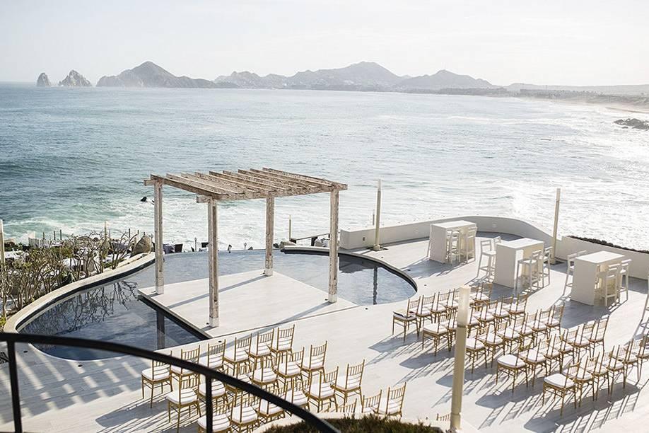 The Wedding Website of Jessica Crilley and Tyler Fernandez