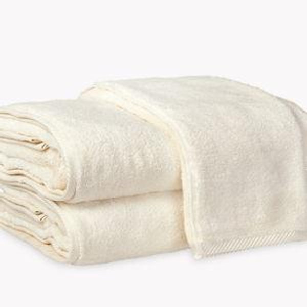 Matouk Luxury Linens - Ivory Bath Sheet