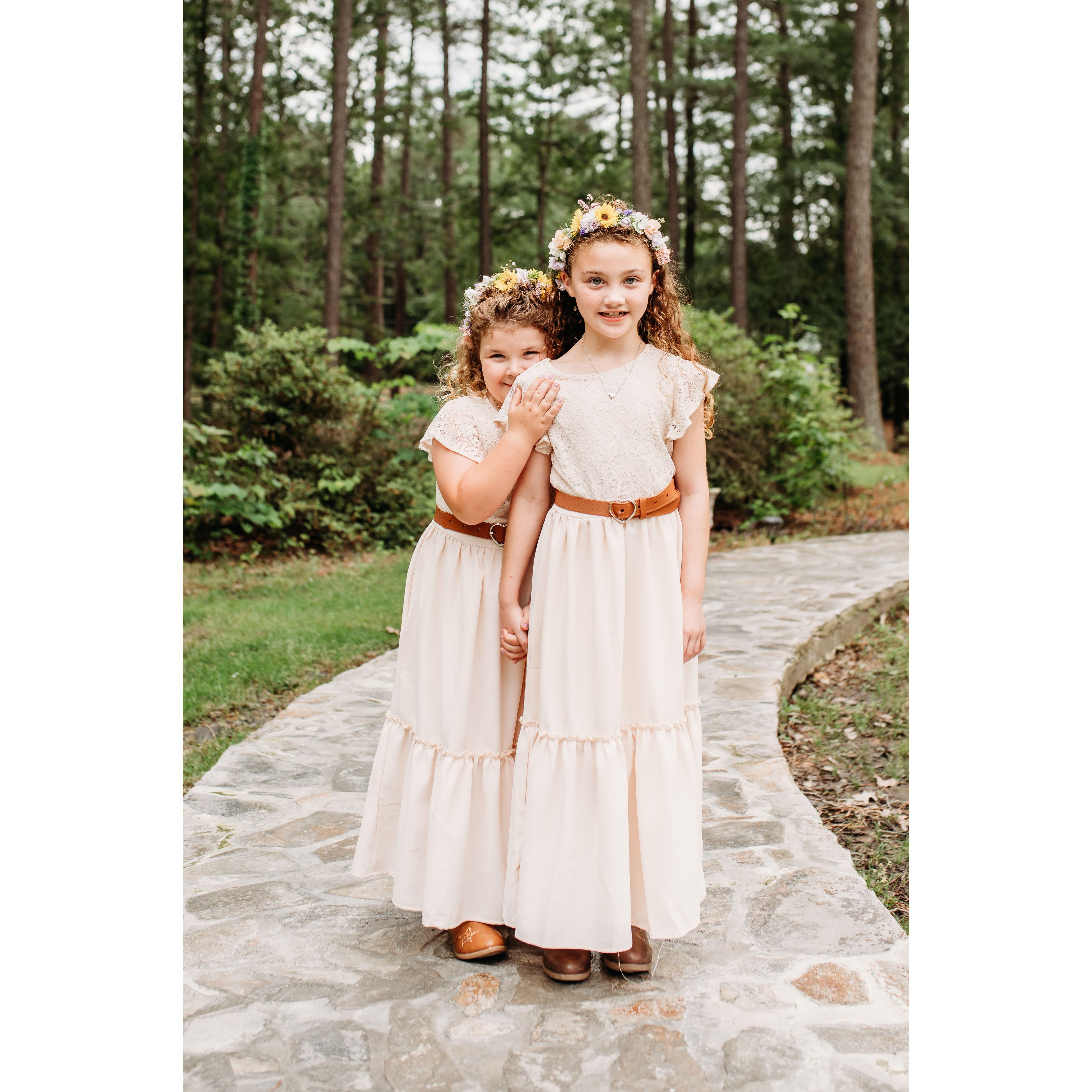 Flower maidens: Riley Woolard & Serin Beitzel