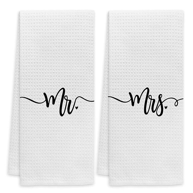 Mr. & Mrs.Minimalist White Bath Towel, Couples Gifts Set of 2 Decorative Towels,Gifts for Husband Wife Newlyweds