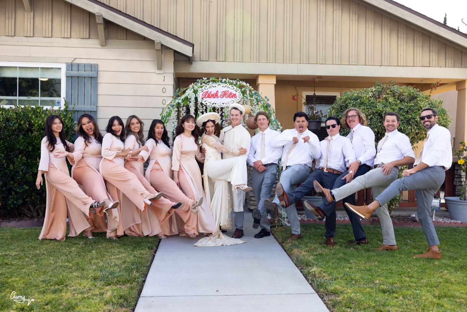 The Wedding Website of Vyvyanna Tran and Andrew Wallace