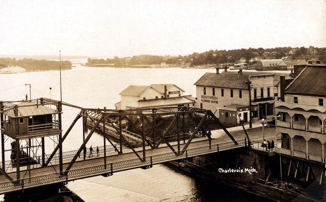 The Wedding Website of Jordan Robertson and Daniel Davidson