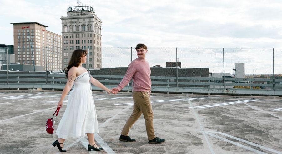 The Wedding Website of Lindsay Sekeres and Justin Sindelar