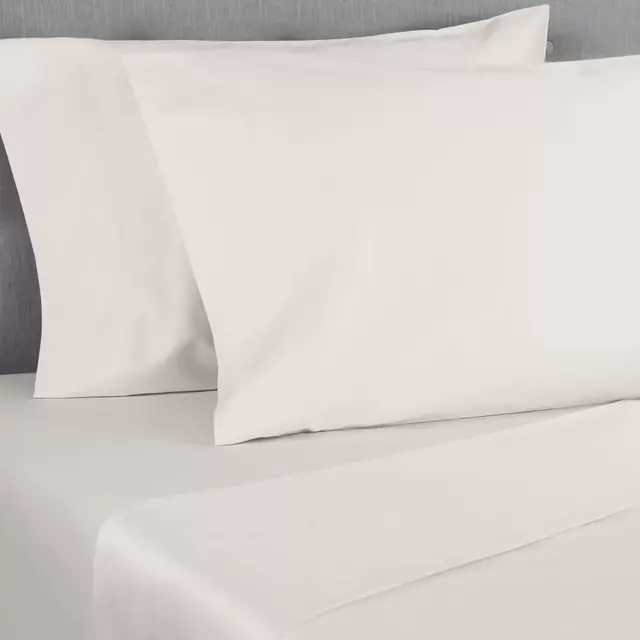 Nestwell™ Cotton Percale 400-Thread-Count King Pillowcase Set in Egret