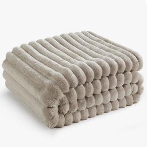 Bedsure 300gsm Soft Cozy Flannel Fleece Blanket For Bed&Couch GentleSoft™️, Home Decor, All Season Gift - Linen, Throw XL