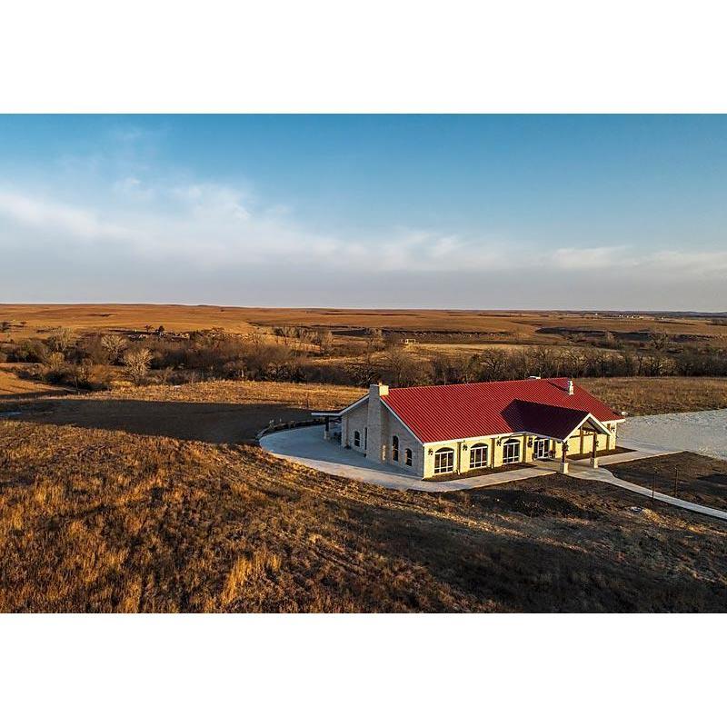 The Clover Cliff Ranch Pavilion