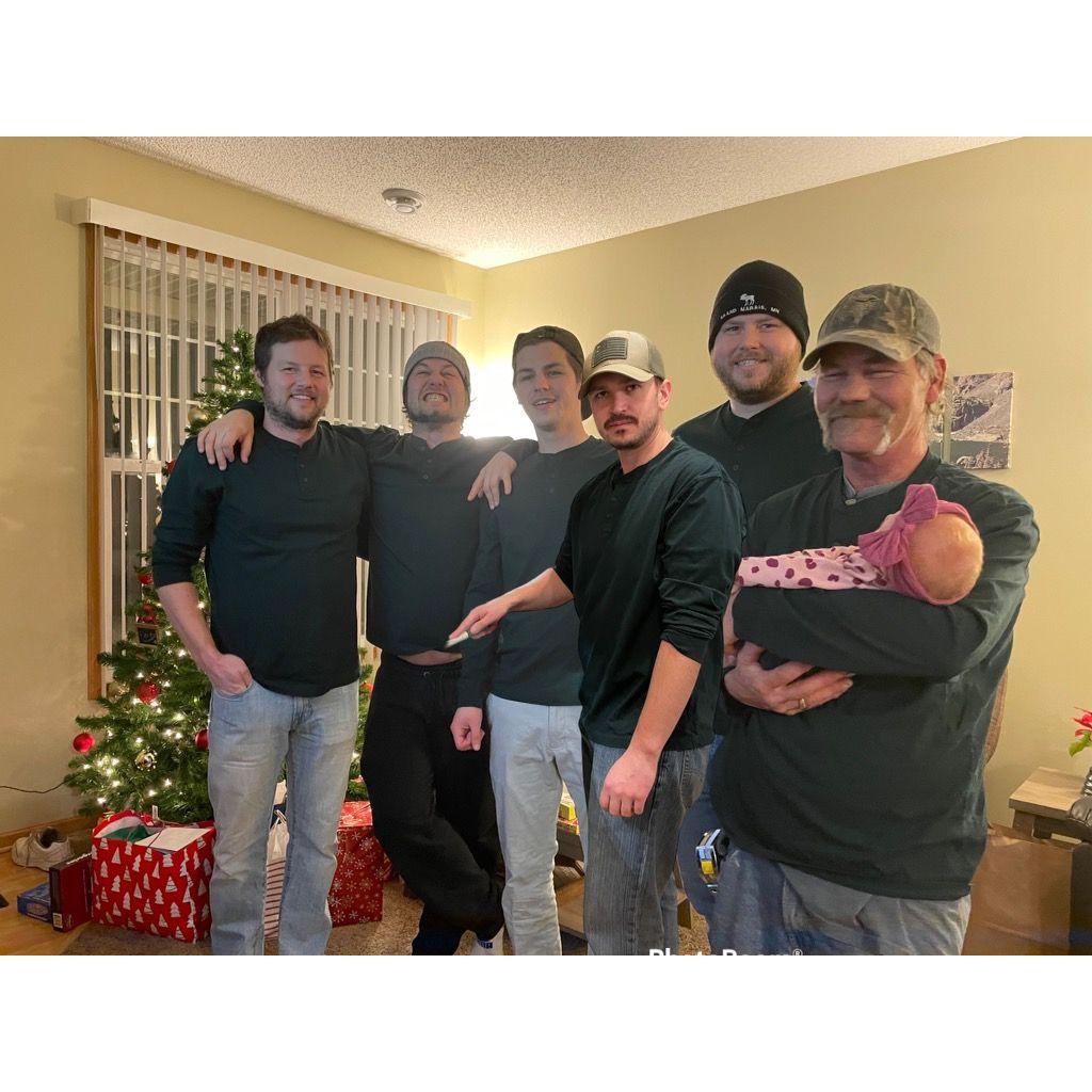 A Very Matching Christmas 2022 with Aubrey's family!