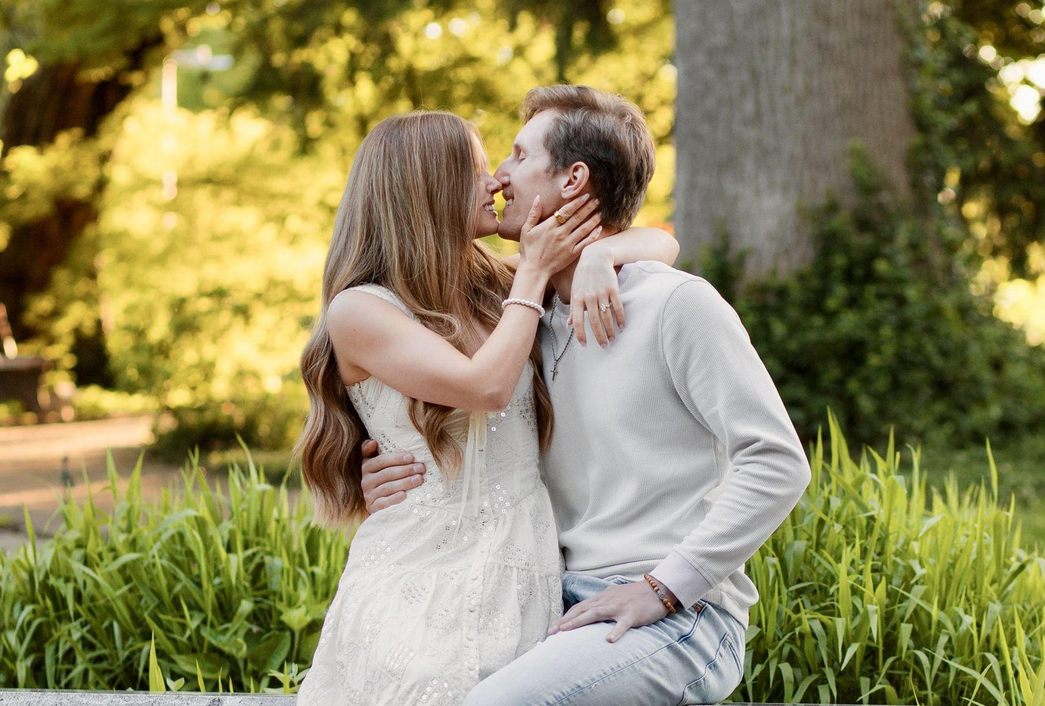 The Wedding Website of Isabella Burgdorf and Corey Marlo