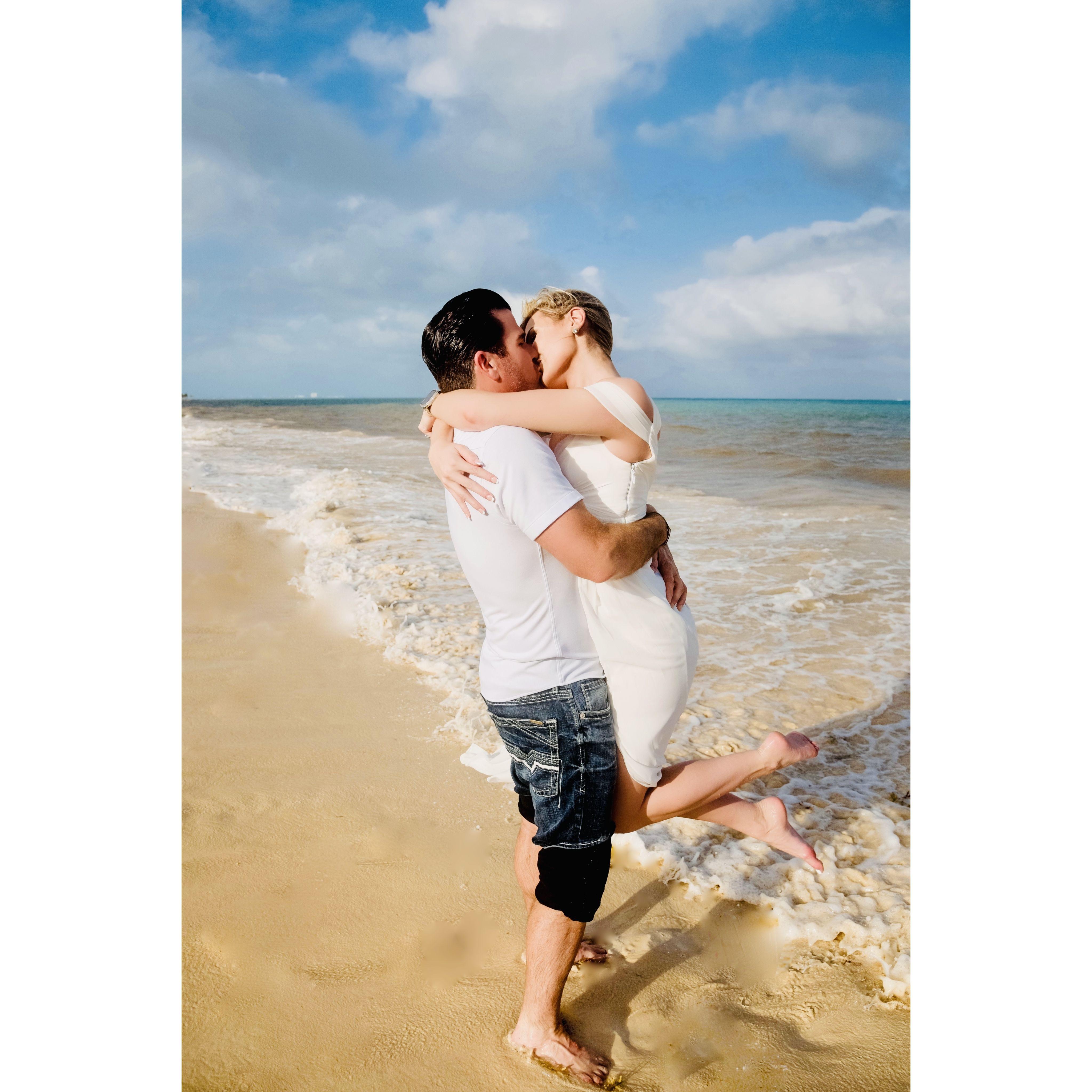 Cancun, Mexico! Our Engagement photoshoot