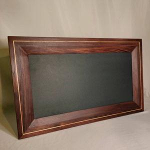 Momento Shadow Box