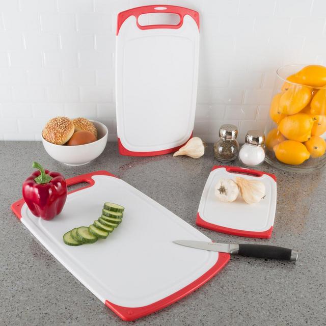 Classic Cuisine 3 Piece Plastic Cutting Board Set