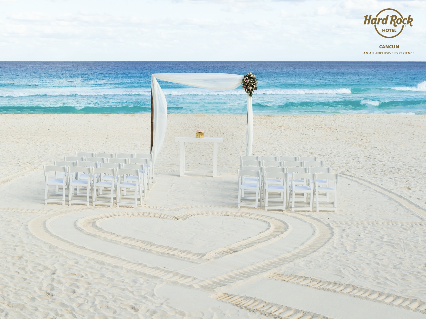 The Wedding Website of Mariana Mendez and Devante Horne