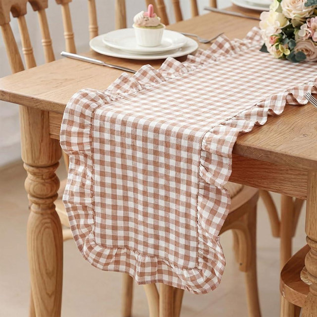 HunnmingRe 1 Pcs Brown Plaid Gingham Ruffle Table Runner 118 x 13.8'' Farmhouse Table Runner 100% Cotton Scalloped Long Dresser Scarves for Dining Room, Wedding, Kitchen Rustic Home Decor