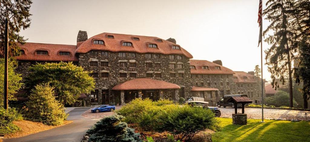 The Wedding Website of Sarah Galovich and Stephen Lowden