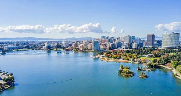 The Wedding Website of Mariana Urban and Ryan Schaeffer