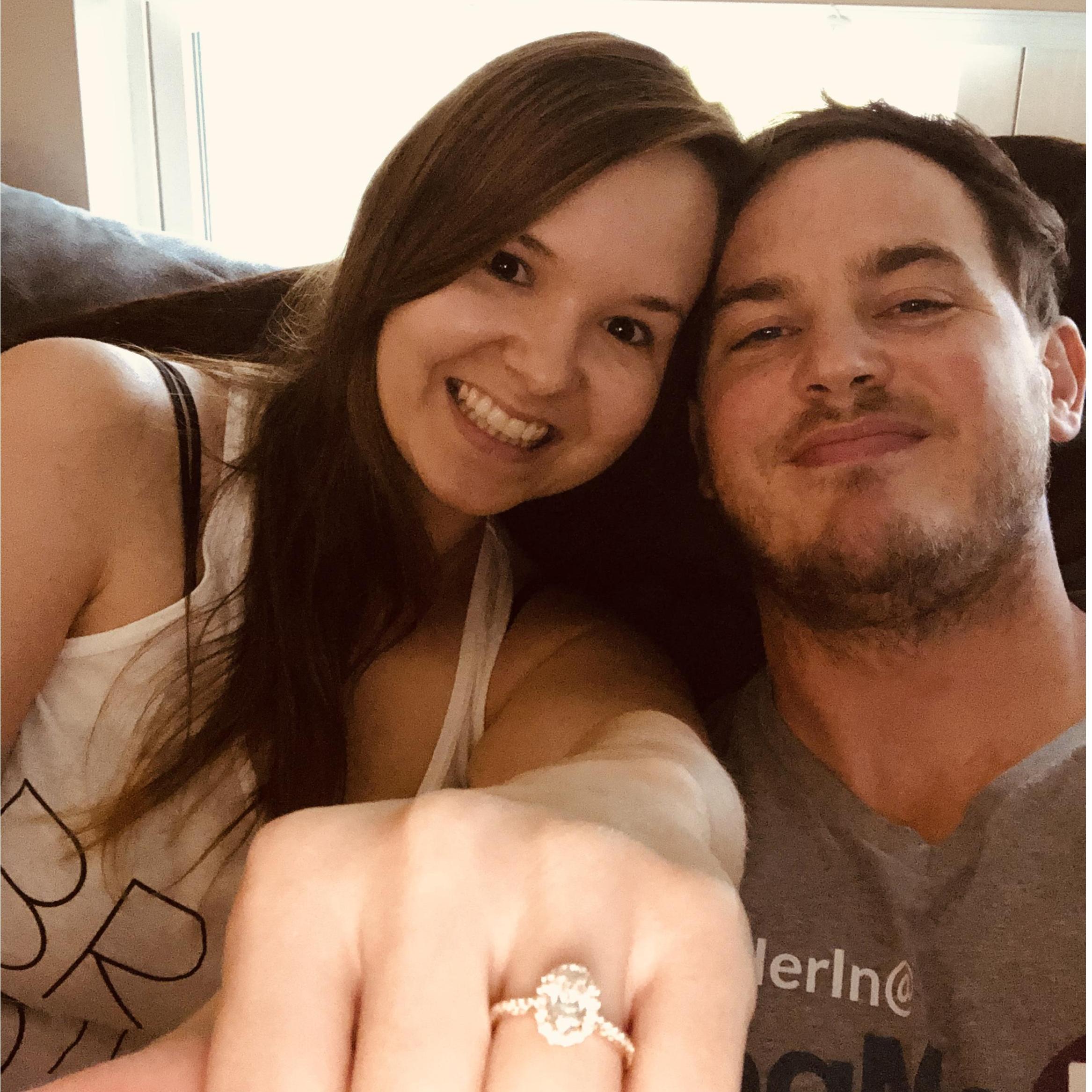 We're engaged!!