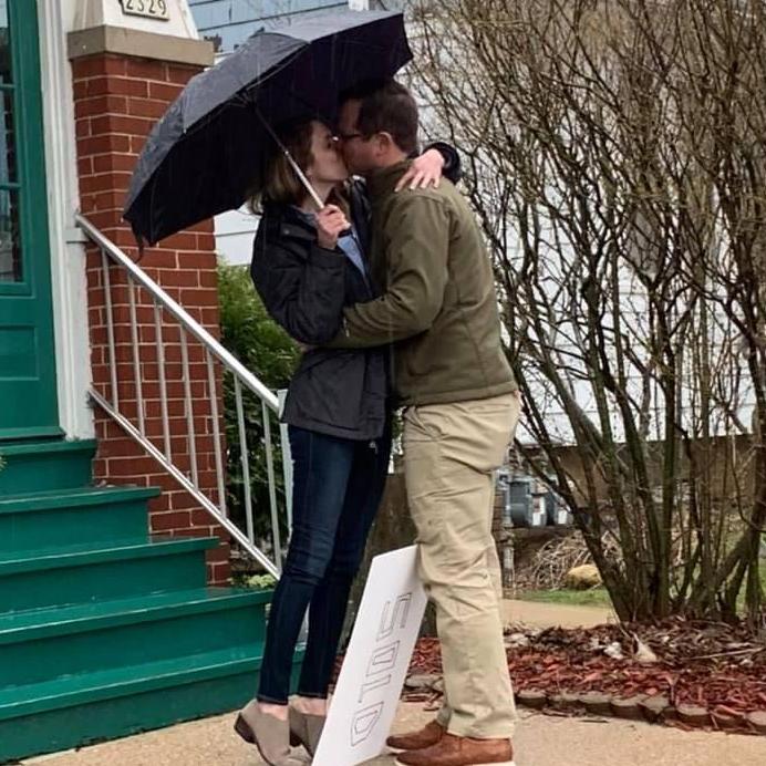 You can stand under my umbrella, ella, ella, ey ey ey...