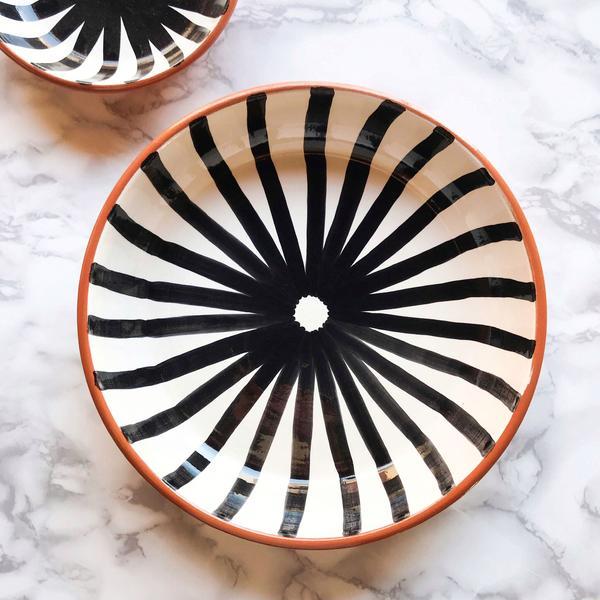 Casa Cubista - Black Pasta Bowl - Criss Cross