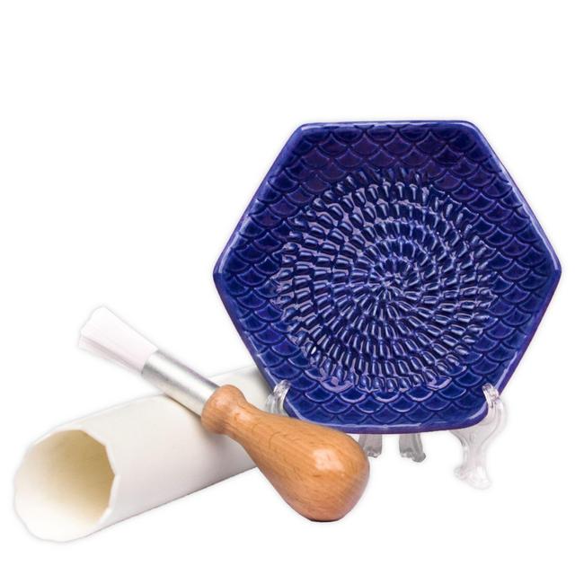 The Grate Plate 3-Piece Ceramic Grater Set in Blue