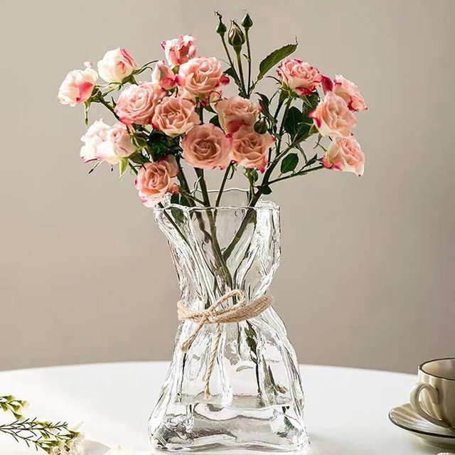 FOWSEEK 6 Inch Small Glass Flower Vase, Irregular Clear Flower Vases for Centerpiece Table Indoor Desk Decor, Modern Art Decorative Vase for Home Office Wedding Bookshelf Housewarming Gift