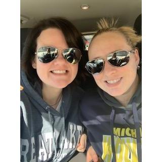 Stunnin' in our aviators ;)
