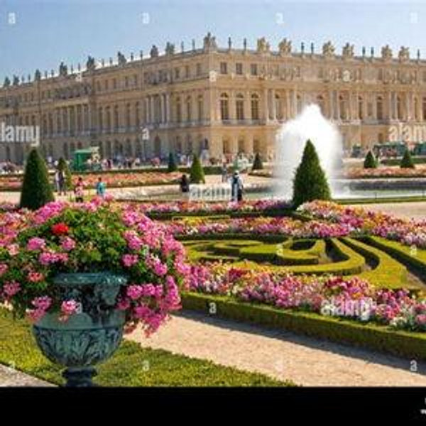 Versailles Palace and Gardens Tour