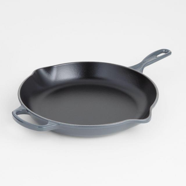 Le Creuset ® Signature Graphite 11.75" Skillet