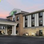 Holiday Inn Express & Suites Greenfield, an IHG Hotel