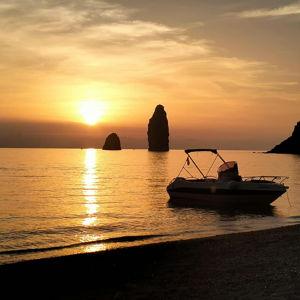 Honeymoon Experience - Mediterranean Snorkeling and Sunset Cruise