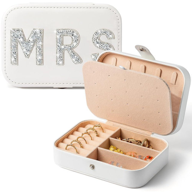 Belanttega MRS Travel Jewelry Box for Bride Shining Diamond Travel Portable Jewelry Case Small Jewelry Organizer Travel Accessories for Women, Bridal Shower Gift Engagement Present (MRS Diamond)