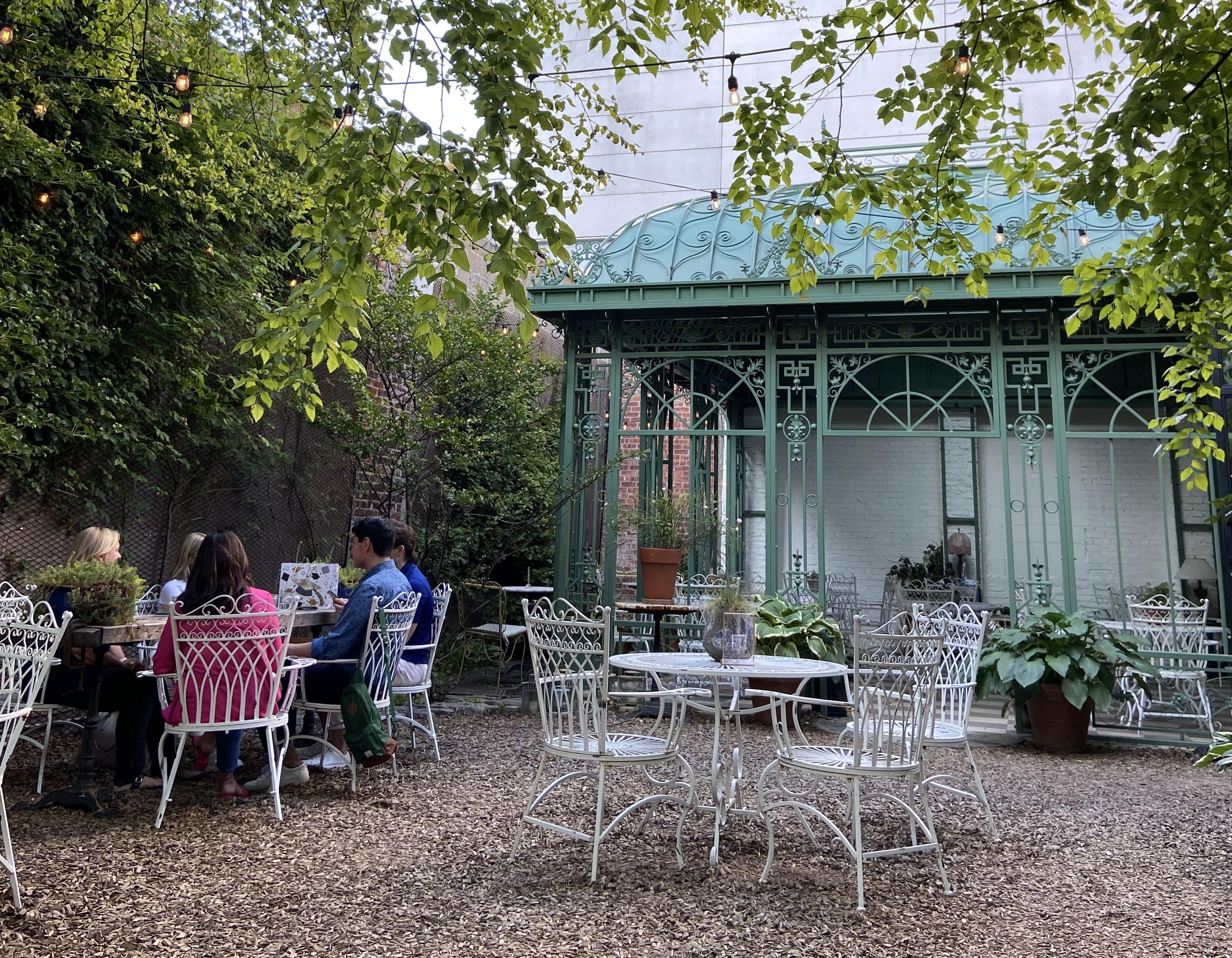 The Wedding Website of Lara Blackman and Marshall Beckett