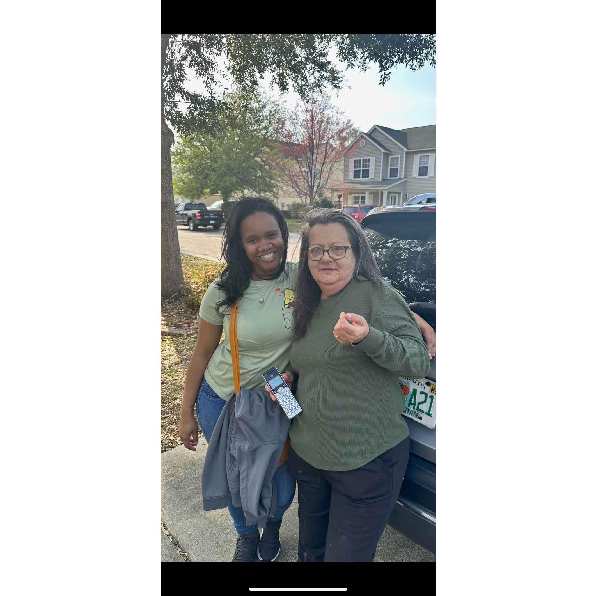 Mark's mom and Delencia became instant best friends! Mark knew this was a recipe for disaster for him.