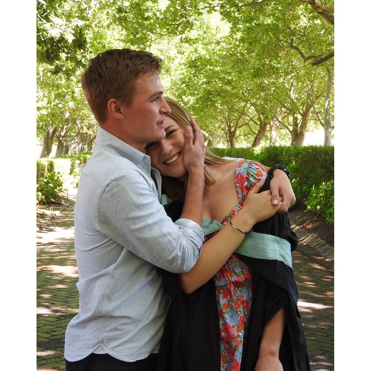 Graduation celebrations - a fun and yet uncertain time for us as our first year of long-distance was upon us. We went from 10m to 6km to a 1000km.
"Distance makes the heart grow fonder - Rinus"