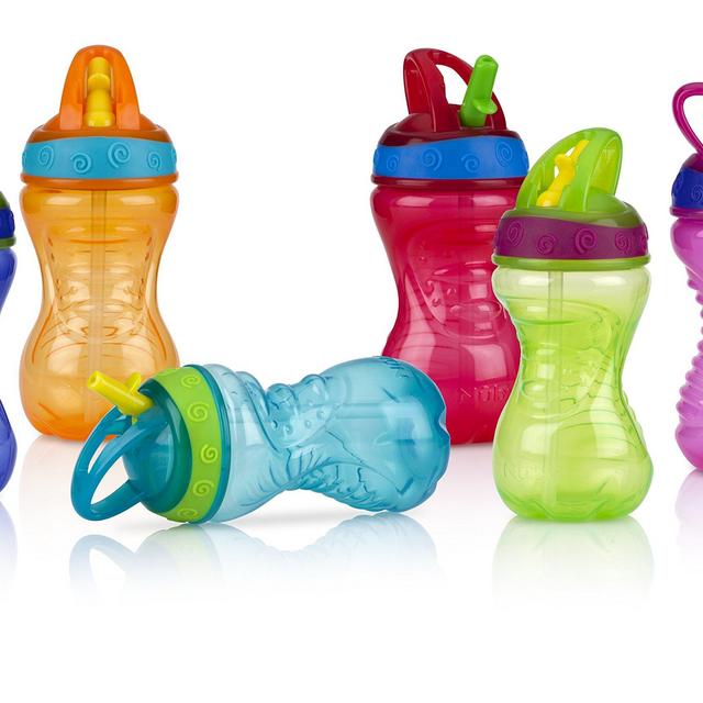 Nuby Flip-It Easy Grip Cups with Easy-Flo Straw, 10 Ounce - 2-pack