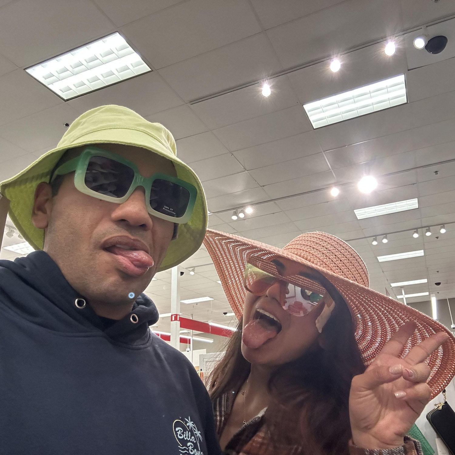 Just a regular day out for a Target run. Nomas un dia ordinario en Target.