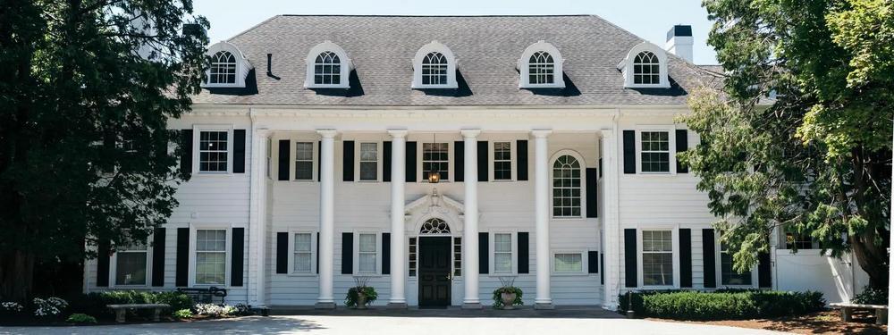 The Wedding Website of Jessica Hogan and James Burke