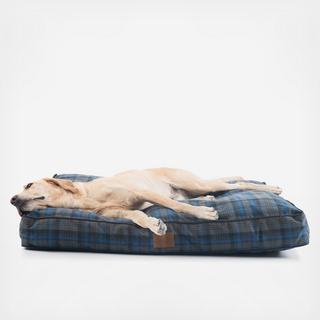 Crescent Lake Plaid Pet Bed