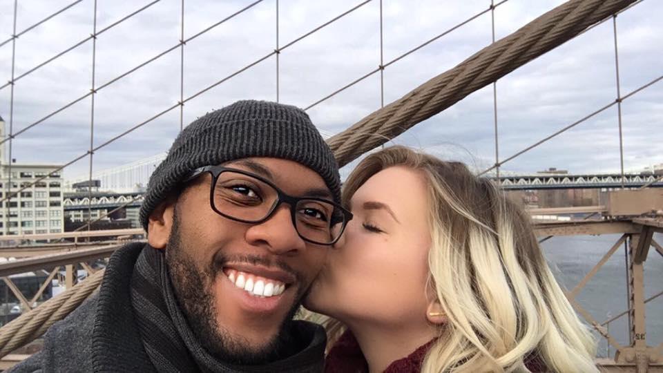 Selfie kisses on the Brooklyn Bridge