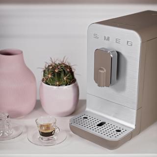 Aesthetic Fully-Automatic Coffee Machine