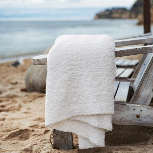 the BOUCLE THROW