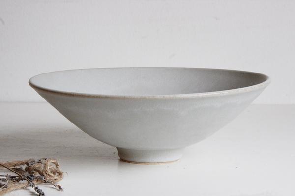 Farmhouse Stoneware Flared Bowl
