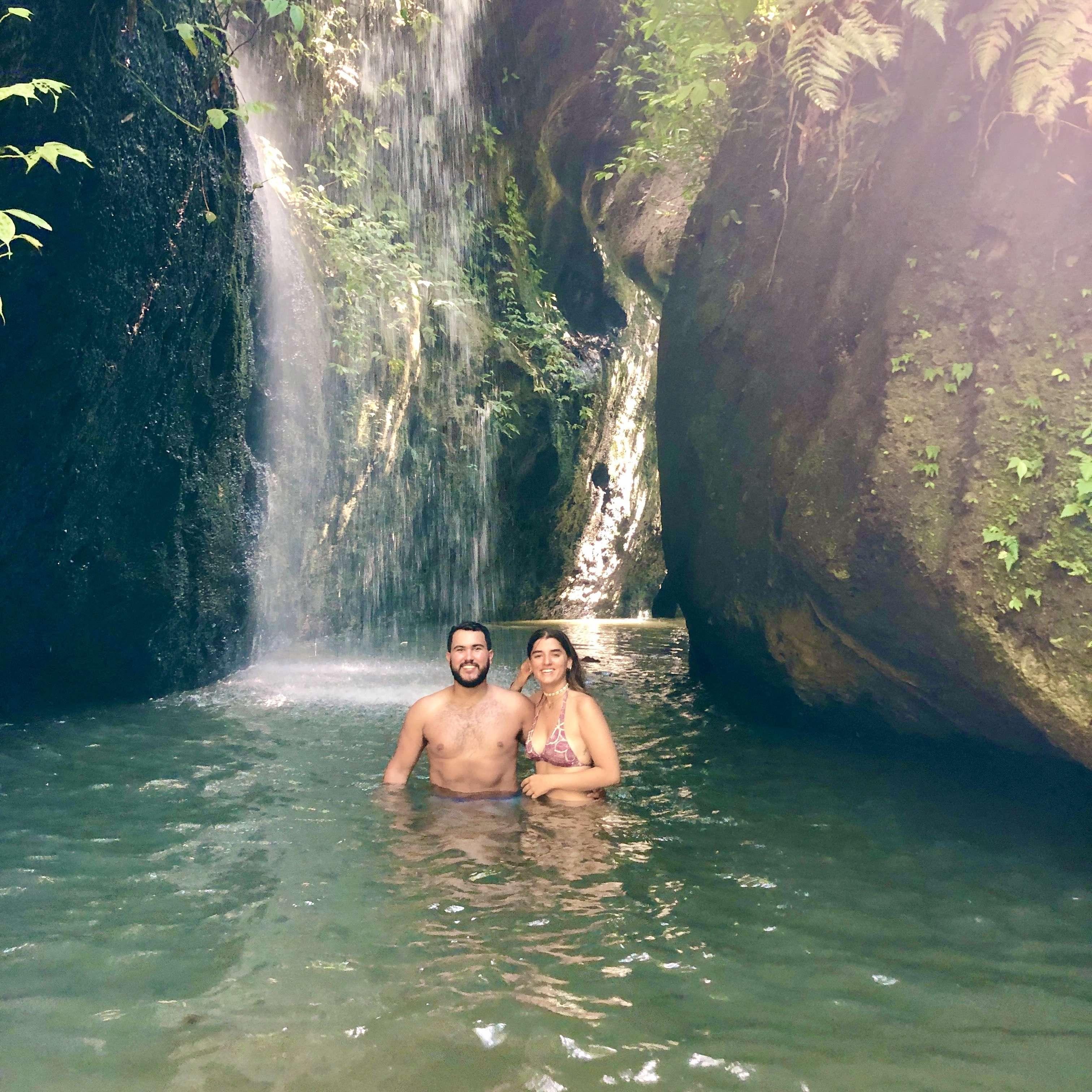 Conociendo las impresionantes cascadas y maravillas escondidas de Bali!