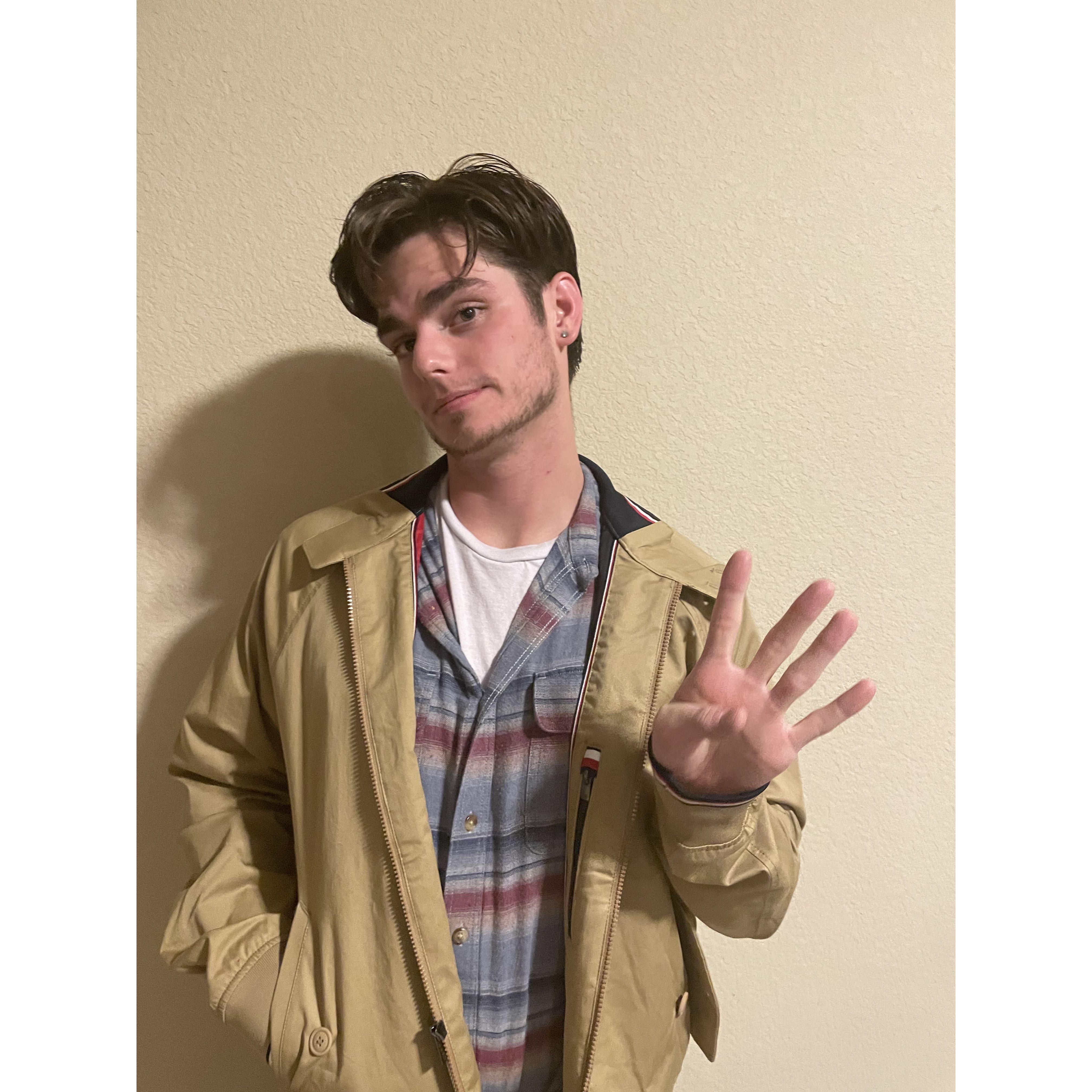 Jason starts his teaching career as a co-teacher in a 4th grade class in Aurora, Colorado